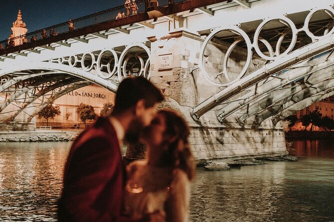 Romantic boat ride 1h (private) - Key points you’ll care about