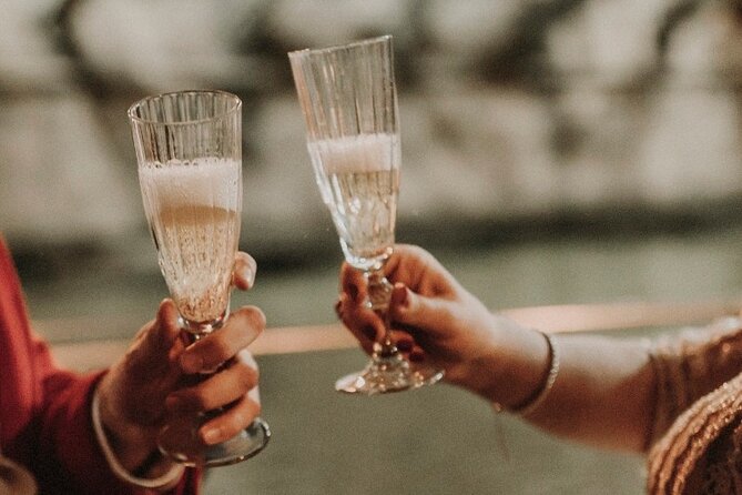 Romantic boat ride 90 min with Möet Chandon - Key Things I’d Highlight Before You Go