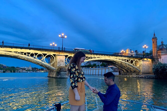 Romantic boat ride 90 min with Möet Chandon - Who This Romantic Boat Ride Fits Best