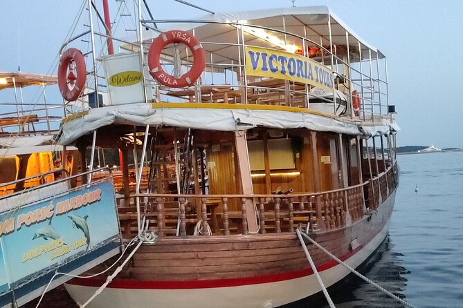 Romantic Boat Trip with Dolphin Watching - Views Along the Istrian Coast: Novigrad to Rovinj From the Water
