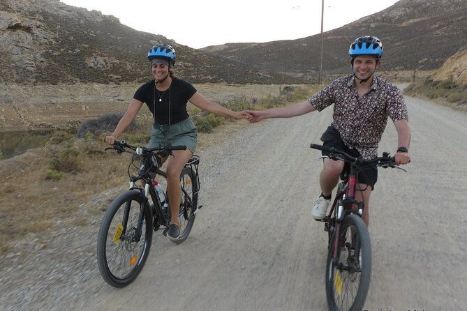 Romantic Cycling Tour with Private Picnic at the beach - Practical Tips to Make the Evening Feel Easy