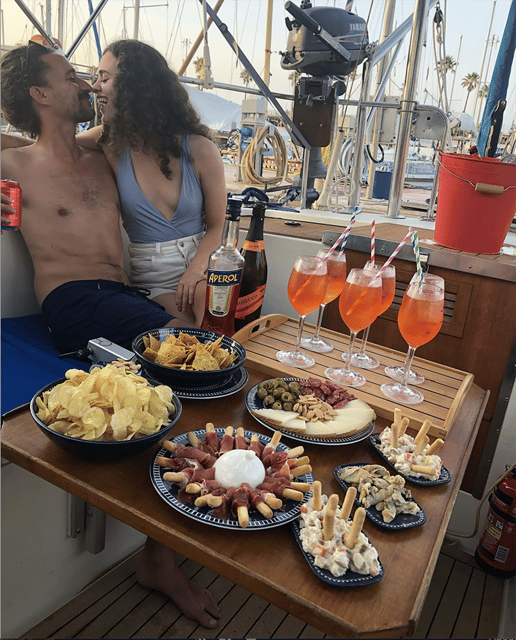 Romantic Dinner - The flow of the evening: aperitif and sunset before dinner