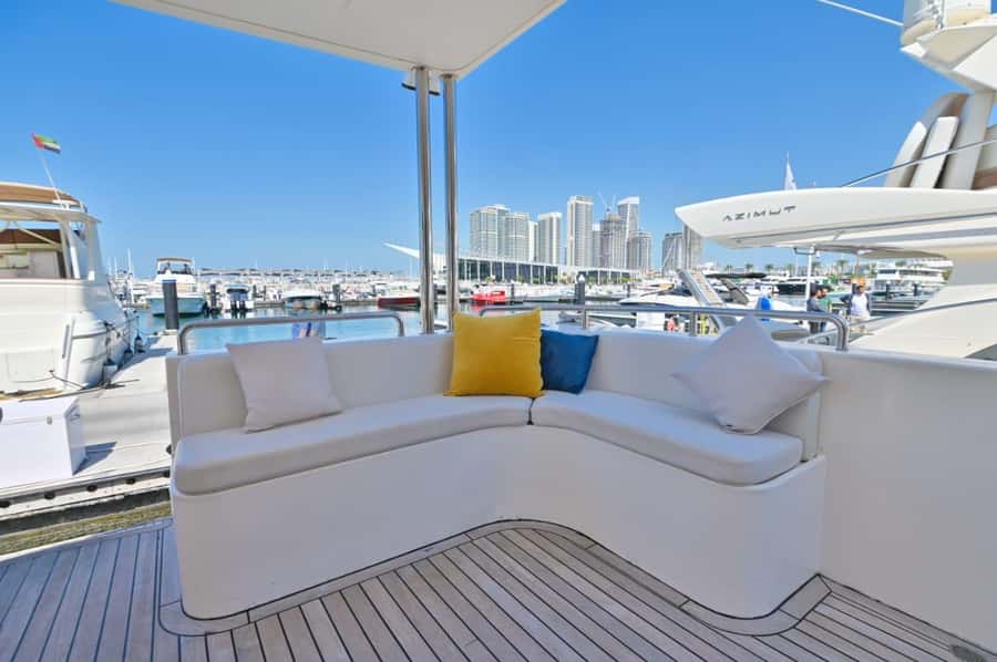 Romantic Dinner on Private Yacht - The flow around coffee, guided moments, and dinner