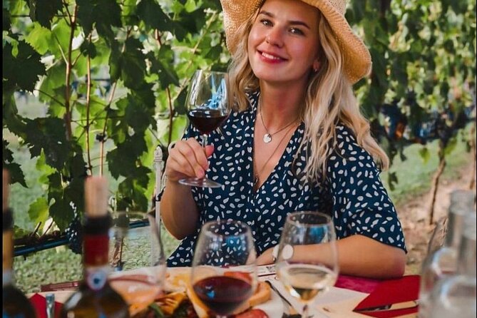 Romantic Escape in Tuscany - Overnight and Wine Tasting - Timing tips: make your day match the tasting hour