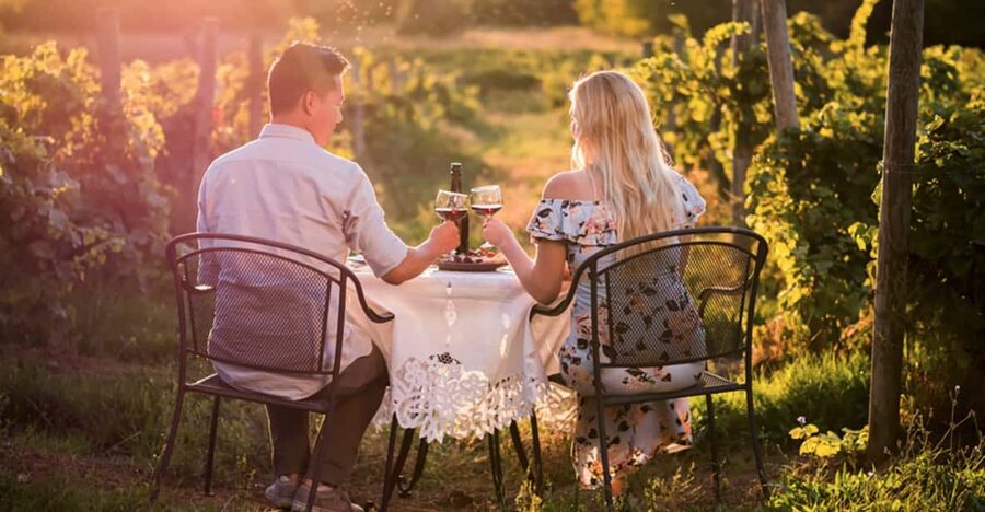Romantic Escape in Tuscany with Overnight and Wine Tasting - What This “Romantic Escape” Actually Looks Like