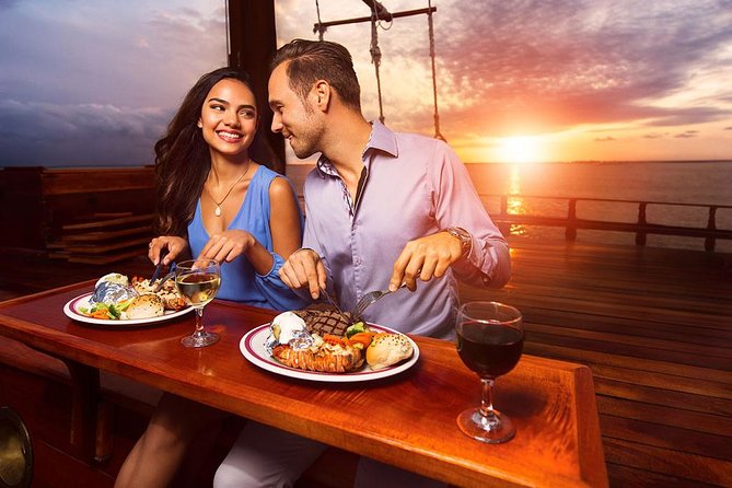 Romantic Experience Sunset Dinner Columbus in Cancun (2x1 price) - From Marina Aquatours at 5:30 pm: Boarding and the First Impressions