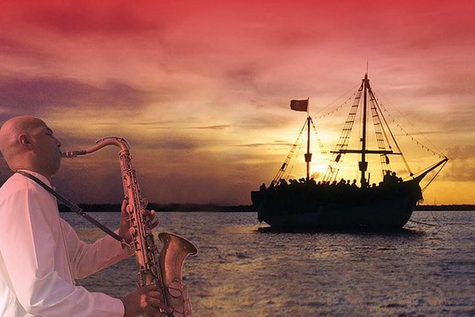 Romantic Experience Sunset Dinner Columbus in Cancun (2x1 price) - Dinner and Drinks on Board: Surf & Turf Choices and What’s Actually Included