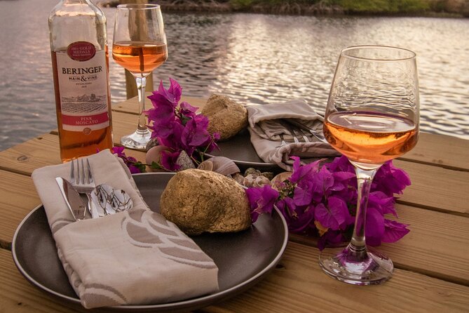 Romantic Floating Picnic Experience - From Shaker Cruising Bar to your floating picnic