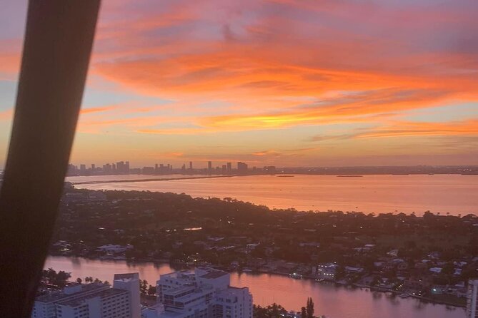 Romantic Miami Helicopter Tour with Champagne for Two - Romantic 30 Minutes Over Miami: What the Flight Is Really Like