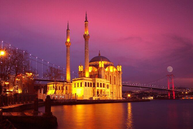 Romantic Night Cruise Live Violinist - Kucuksu and Beylerbeyi: Gardens and Palace Life Under the Bridge
