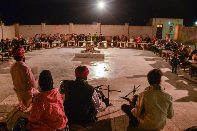 Romantic night in the Desert - Optional sunset camel ride: the classic moment, without pressure