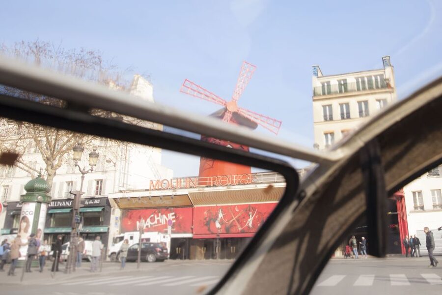 Romantic Paris Vintage Citroën 2CV Tour - Opéra Garnier, Place Vendôme, and the core sights in between