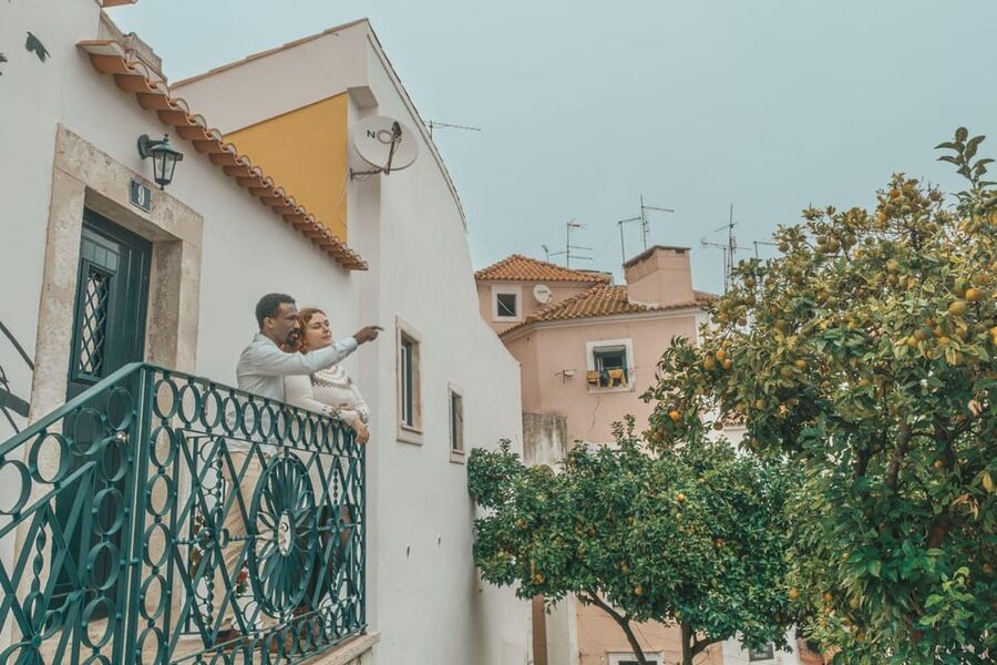 Romantic Photoshoot Experience for Couples in Lisbon - Who this is best for (and who might want a different plan)