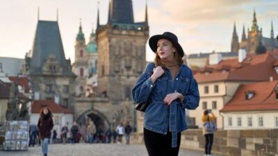 Romantic Photoshoot Experience for Couples in Prague - Meet at Four Seasons Prague: easy start, no guessing