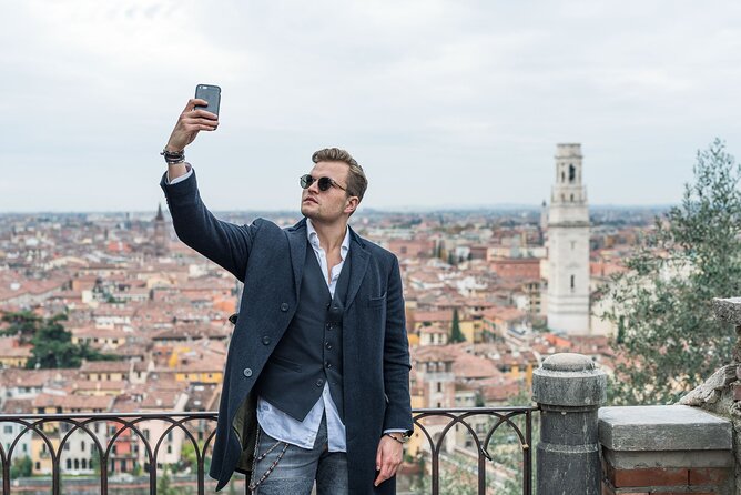Romantic Photoshooting in Verona - Teatro Romano: Classic Stone Backdrops for Strong, Timeless Frames