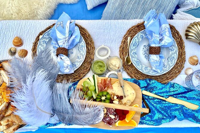 Romantic Picnic - A 1.5-hour Barcelona date built around the food and the moment