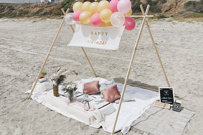 Romantic Picnic by the beach - How the 2-Hour Private Picnic Actually Works
