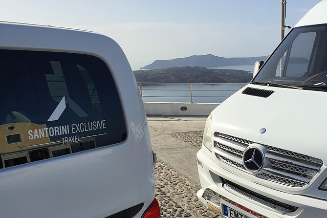 Romantic Private Day Tour in Santorini - Oia on foot: marble lanes, blue-domed views, and Venetian castle ruins