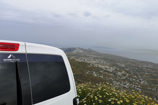 Romantic Private Day Tour in Santorini - What makes this local-driver approach worth paying for