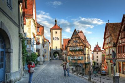 Romantic Road Coach Trip from Frankfurt to Rothenburg/round trip - The scenic drive through Spessart to Würzburg (and why you should pay attention)