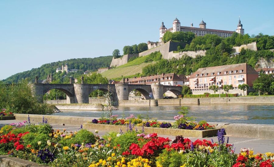 Romantic Road Trip Frankfurt a.M. - Weikersheim - Inside Weikersheim Castle: Rittersaal and the Baroque Court Garden