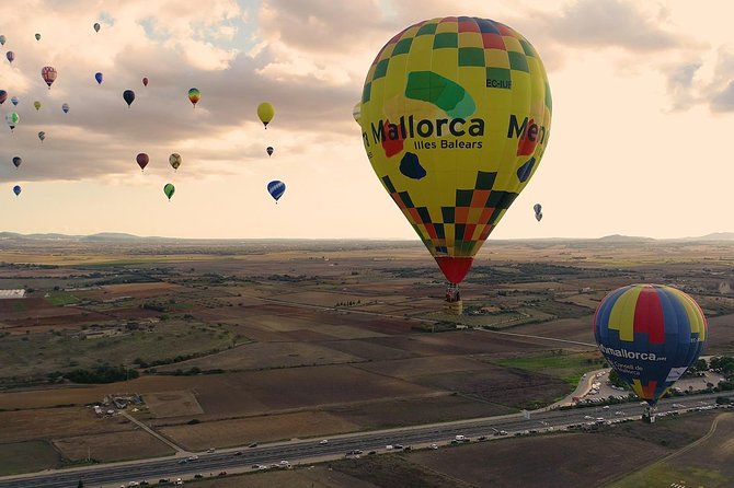 Romantic Sunrise Balloon Tour in Majorca - Why a Majorca sunrise balloon feels so special