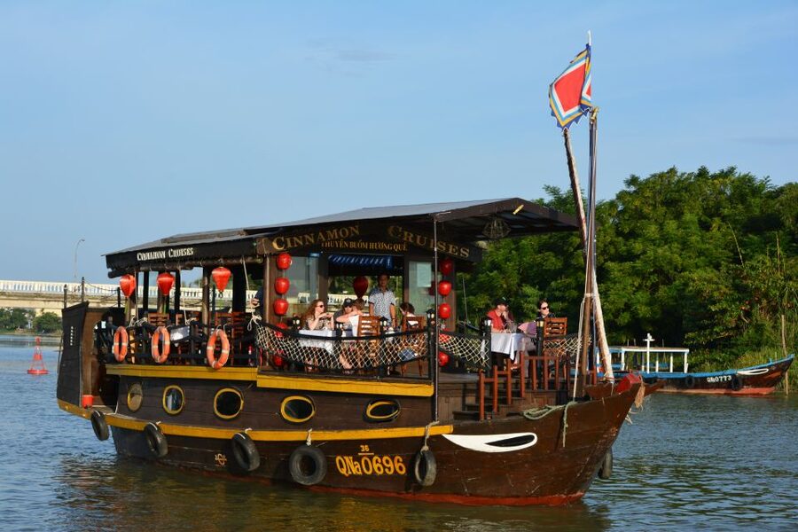 Romantic Sunset Dinner Cruise in Hoi An - Meeting at the Cinnamon Cruises pier: arrive with the right expectations