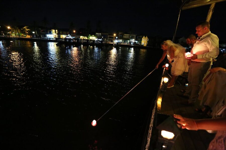 Romantic Sunset Dinner Cruise in Hoi An - Floating lanterns: the included moment that turns photos into memories