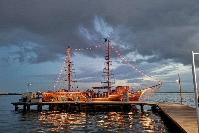 Romantic Sunset Dinner Cruising Experience - Nichupte Lagoon at Golden Hour: The real reason to go