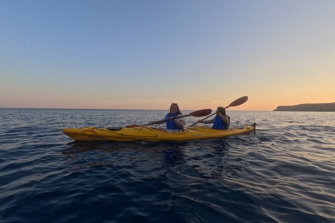 Romantic Sunset Kayaking Tour in Papafragas Cave, Milos - Key highlights you’ll actually feel on the water