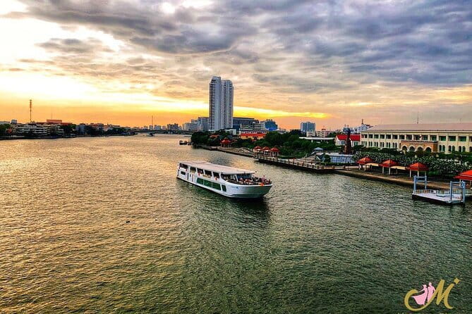 Romantic Sunset The Planet Cruise with Bangkok Night Views - The landmark route: Chao Phraya at night, in real order of impressions