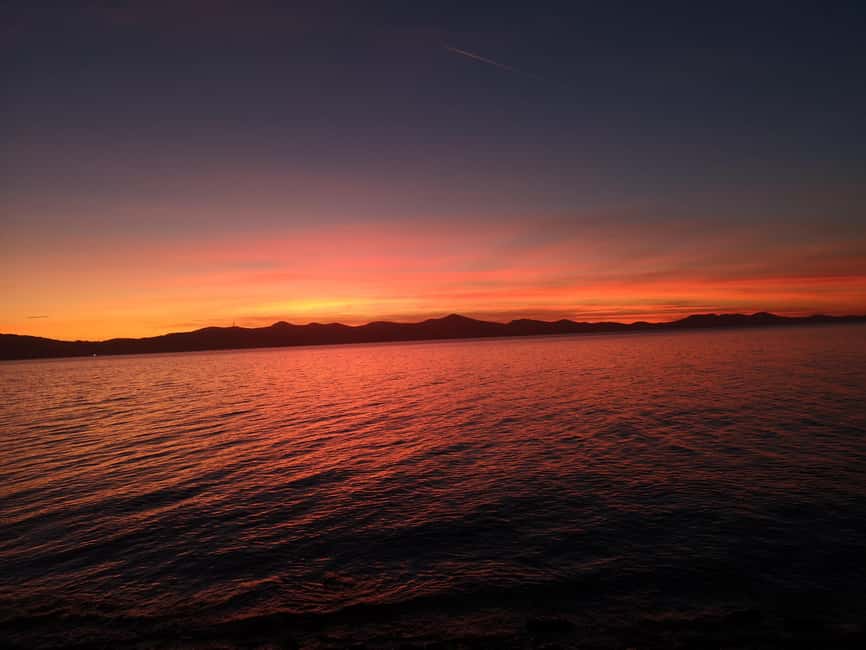 Romantic Sunset tour around Zadar with Drinks - The 75 minutes at sea: Sea Organs, Old City, and changing angles