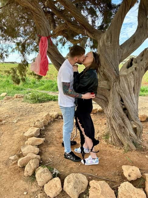 Romantic tour for lovers, couples or friends - Chapel by the Sea: gorgeous views, plus steps to the cave