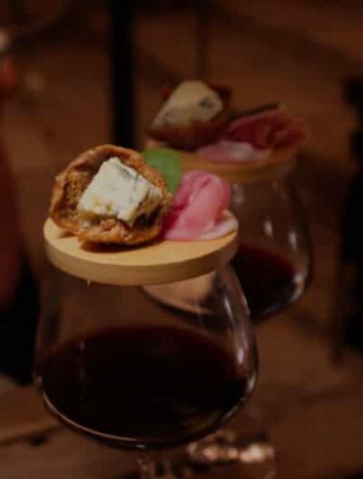 Romantic Wine Tasting Experience at Koccio Valletta - The 1.5-Hour Flow: How the Tasting Runs