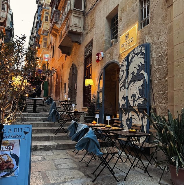 Romantic Wine Tasting Experience at Koccio Valletta - The Hosting: How the Explanations Make It Fun (Not Snoozy)