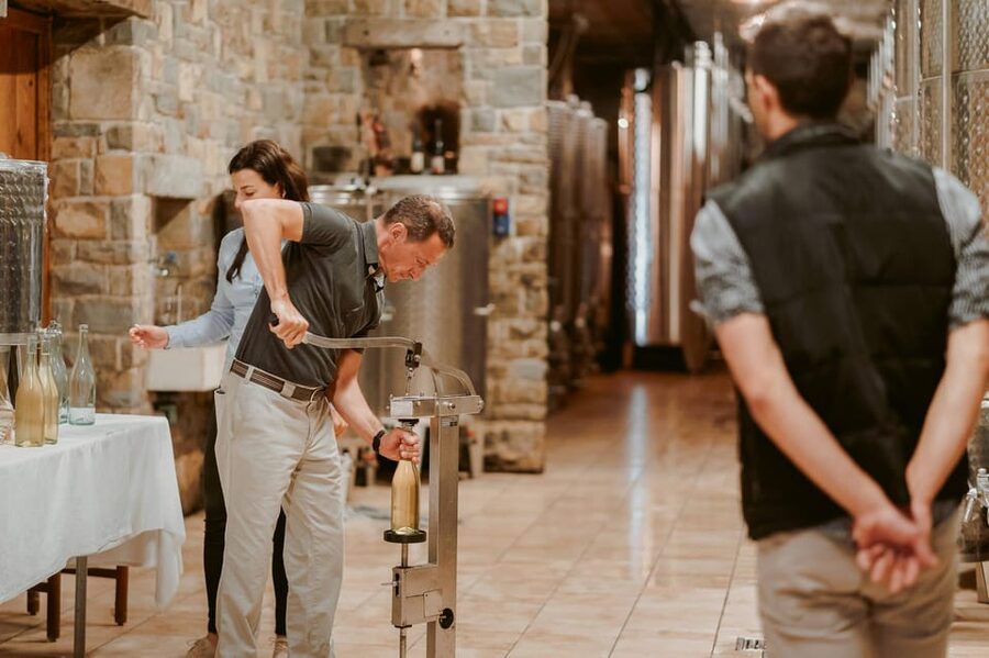 ROMANTIC WINE TOUR FOR 2 - Wine Tour in Chianti (Tuscany) - San Gimignano: Tower Views, Shopping Time, and Gelato at Antica Gelateria