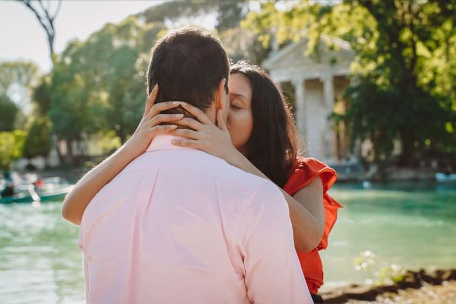 Rome: Romantic Couple Photoshoot at Villa Borghese - Villa Borghese: the romantic setting that frames your couple photos