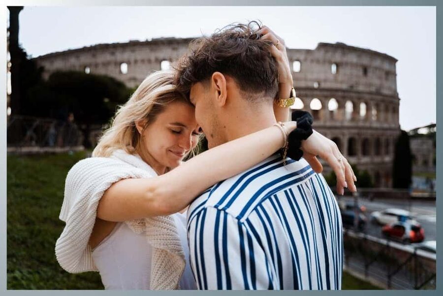 Rome: Romantic Couple Photoshoot Experience at the Colosseum - Meeting at Oppio Caffè: getting started without stress