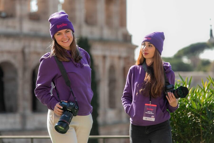 Rome: Romantic Photoshoot for Couples - Piazza di Spagna: the classic starting angle
