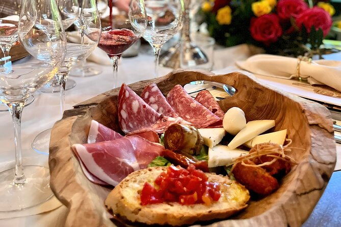 San Gimignano Romantic Dinner in the Vineyards - The four-course Tuscan dinner: what you’ll actually eat