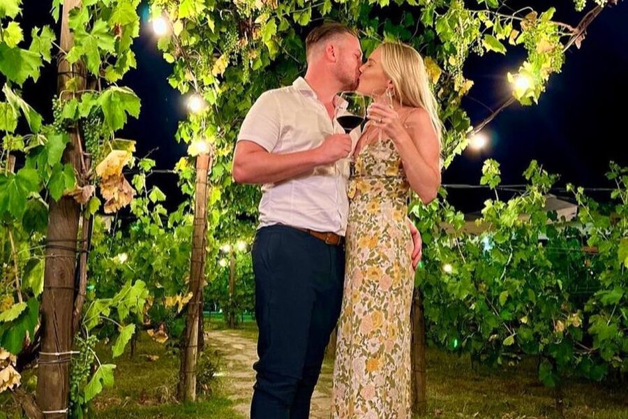 San Gimignano: Romantic Vineyard Dinner - Gardens, Vineyards, and Photo Time You’ll Actually Use