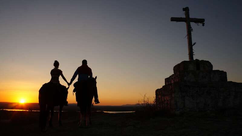 San Miguel: Romantic Horseback Riding at Sunset - The romantic dinner finish: plan for it after the ride