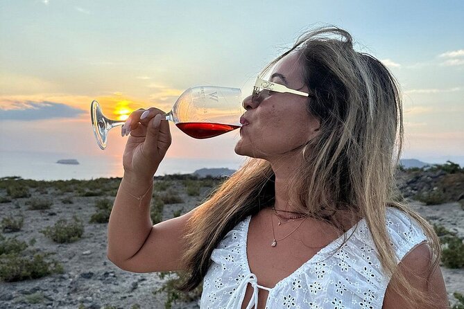 Santorini Honey Moon Romantic Private Sunset Wine Tour - Guide Style and the Personal Touch That Matters