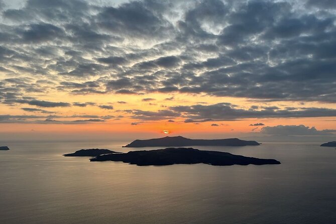 Santorini Honey Moon Romantic Private Sunset Wine Tour - Practical Tips to Make Your Sunset Moment Go Smoothly
