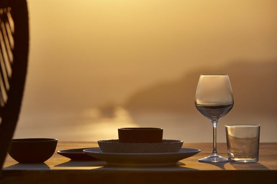 Santorini: Private Romantic Sunset Dinner with Caldera View - Practical tips to make the sunset dinner go smoothly
