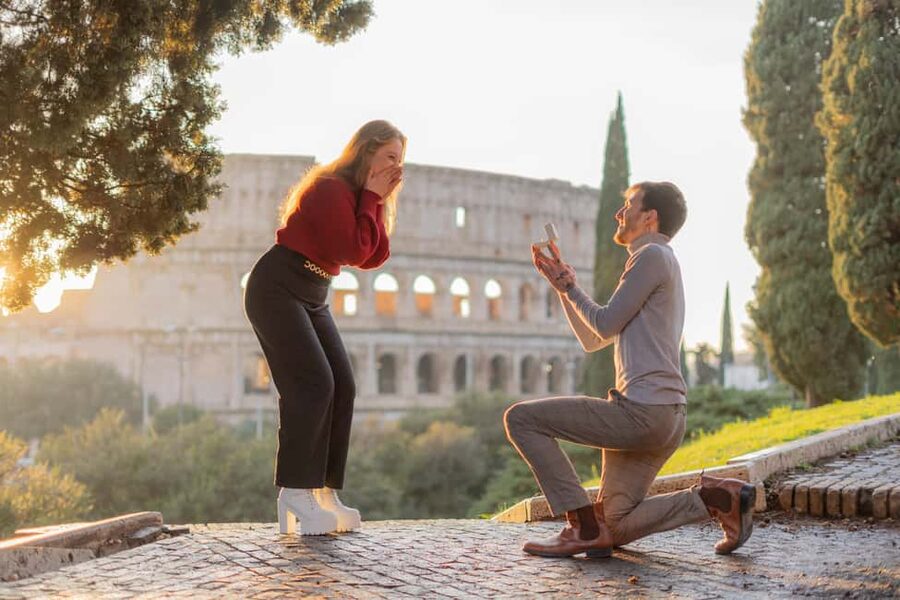Secret Proposal Photoshoot in Rome + Reel - Logistics that matter: meeting point, no pickup, and no luggage