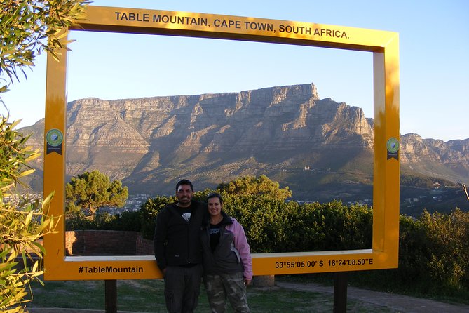 Signal Hill Romantic Sunset Tour in Cape Town - Snacks, Bubbly, and the Small Touches That Make It Feel Special