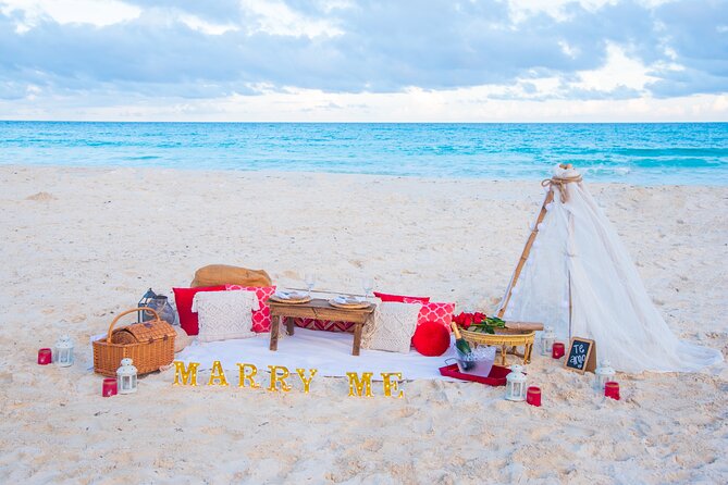 Sunset Beach Proposal - Who this sunset proposal picnic is best for