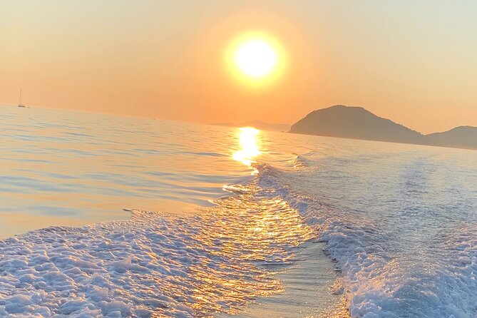 Sunset Tour–A Sunset That Isn’t Stuck in Front of the Old Town - Lokrum Island (The Island of Love) and the Sunset Toast