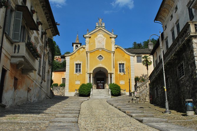 The romantic village of Orta San Giulio with a tour guide - A short meeting with Un Sogno di Lago (just enough to get you ready)